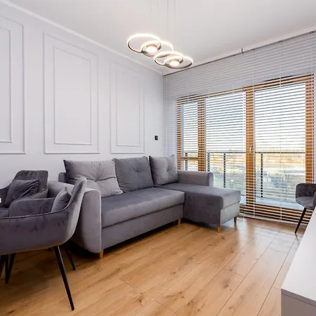 Nadmotlawie Chic By Bookinghost * 格但斯克