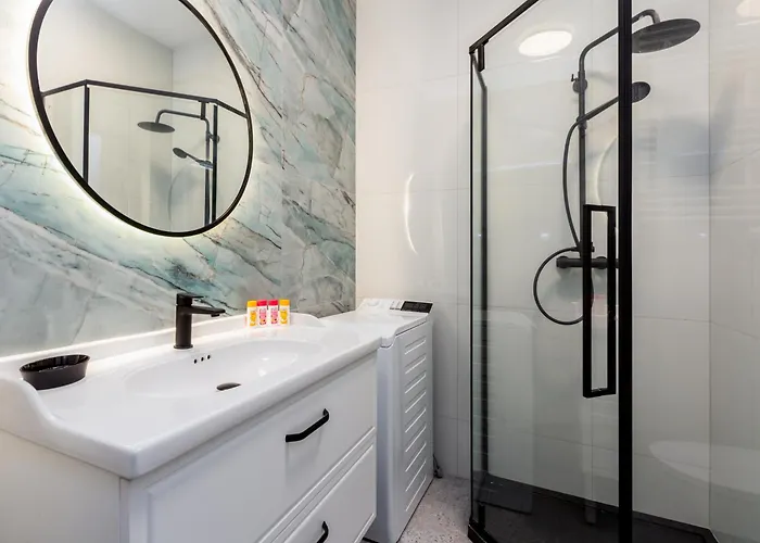 Nadmotlawie Chic By Bookinghost