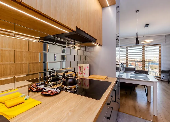 Nadmotlawie Chic By Bookinghost *